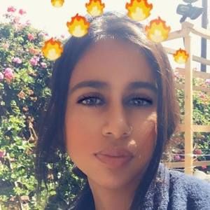 Meet your Posher, Anais